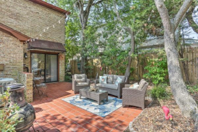Walk to Ocean North Myrtle Beach Townhome!